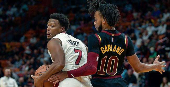 忽送出点球 忽送出点球